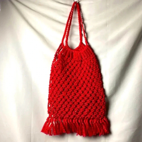 UNBRANDED MACRAME WITH FRINGE SHOULDER PIRSE SHOPPING BAG BOHO LOOK CORAL RED - Picture 1 of 12